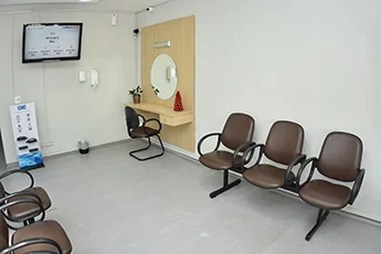 Clínica IOMC 14 recepção com ar condicionado iomc